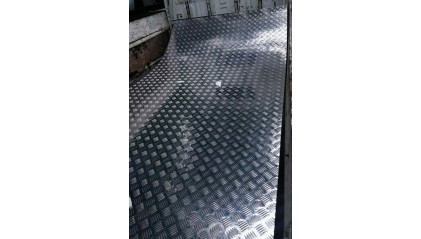 лист нержавеющий рифленый квинтет 3 мм AISI 430 купить в Кургане