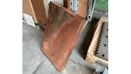 плиту медную 30x1200 мм М0б купить в Кургане