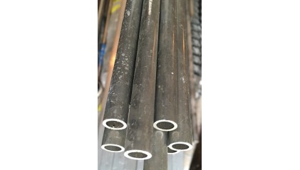 Трубу алюминиевую б/ш анодированную 10x2 мм АД0 купить в Кургане