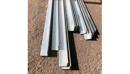 уголок стальной оцинкованный равнополочный 90x90x7 мм Ст3пс купить в Кургане