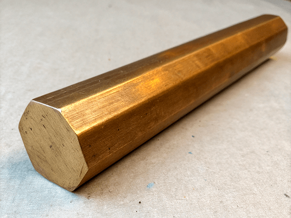 Шестигранник бронзовый 17 мм БрАМц9-2 ГОСТ 1628-2019 фото