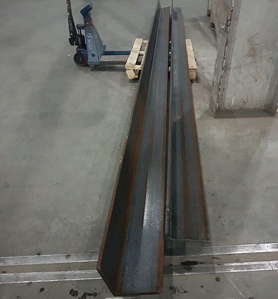 Уголок стальной горячекатаный равнополочный 50x50x3 мм Ст3 ГОСТ 8509-93 фото